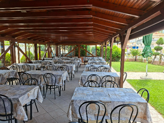 Reservation: Παράδεισος Εξωτερικοί Χώροι –  ΠΑΡΑΔΕΙΣΟΣ Εστιατόριο Καστοριά