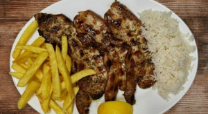 Paradeisos Restaurant Kastoria – ΕΛΛΗΝΙΚΗ ΚΟΥΖΙΝΑ